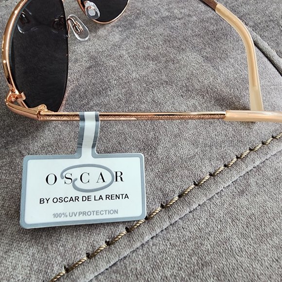NWT Oscar de la Renta Aviator Sunglasses main image 5